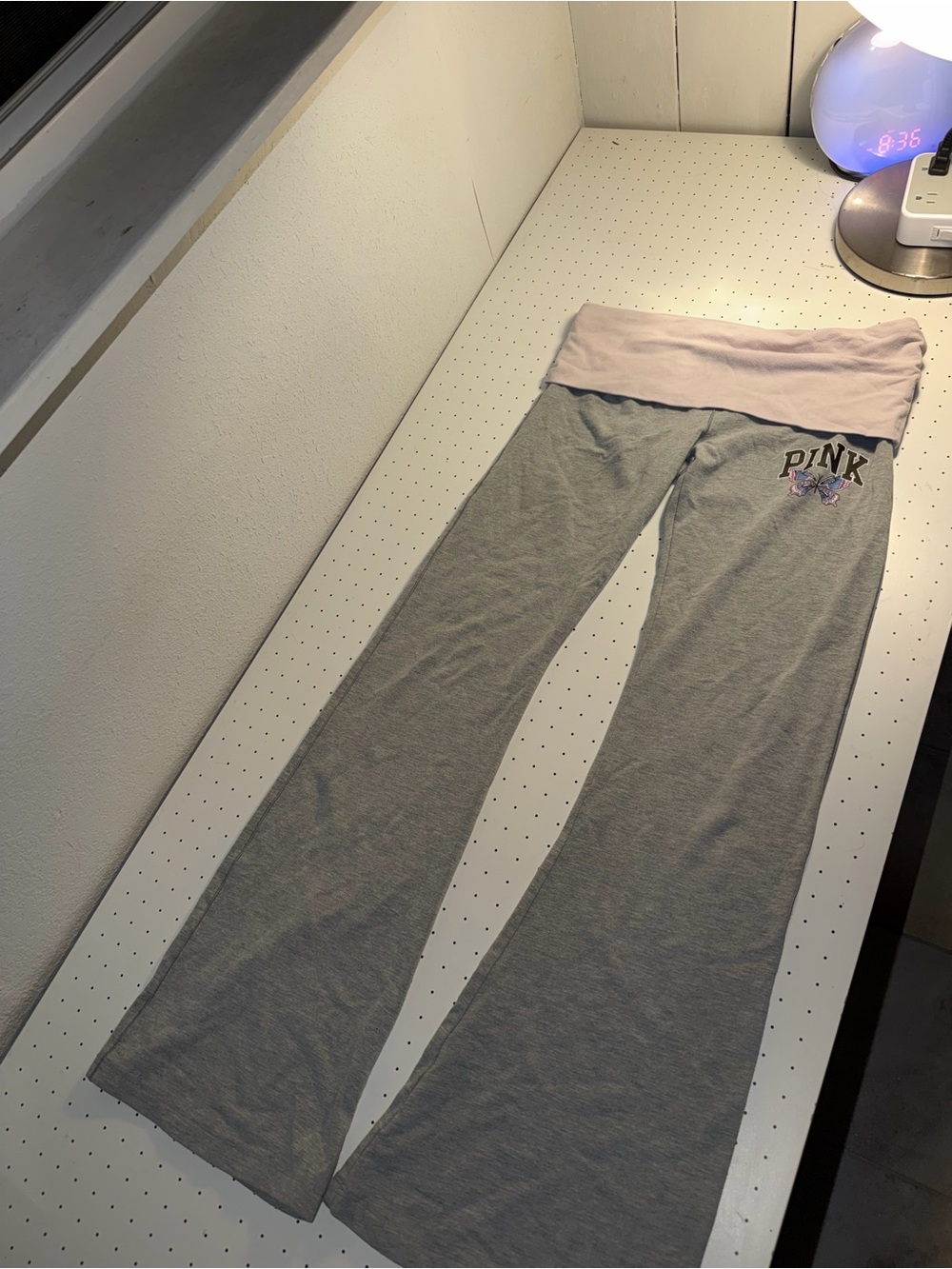 Victoria’s Secret PINK Foldover Flare Yoga Pants Gray Pink M Short Y2K